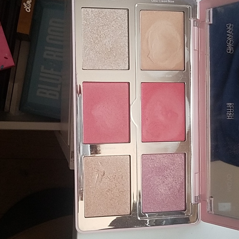 Natasha Denona Blush and glow palette